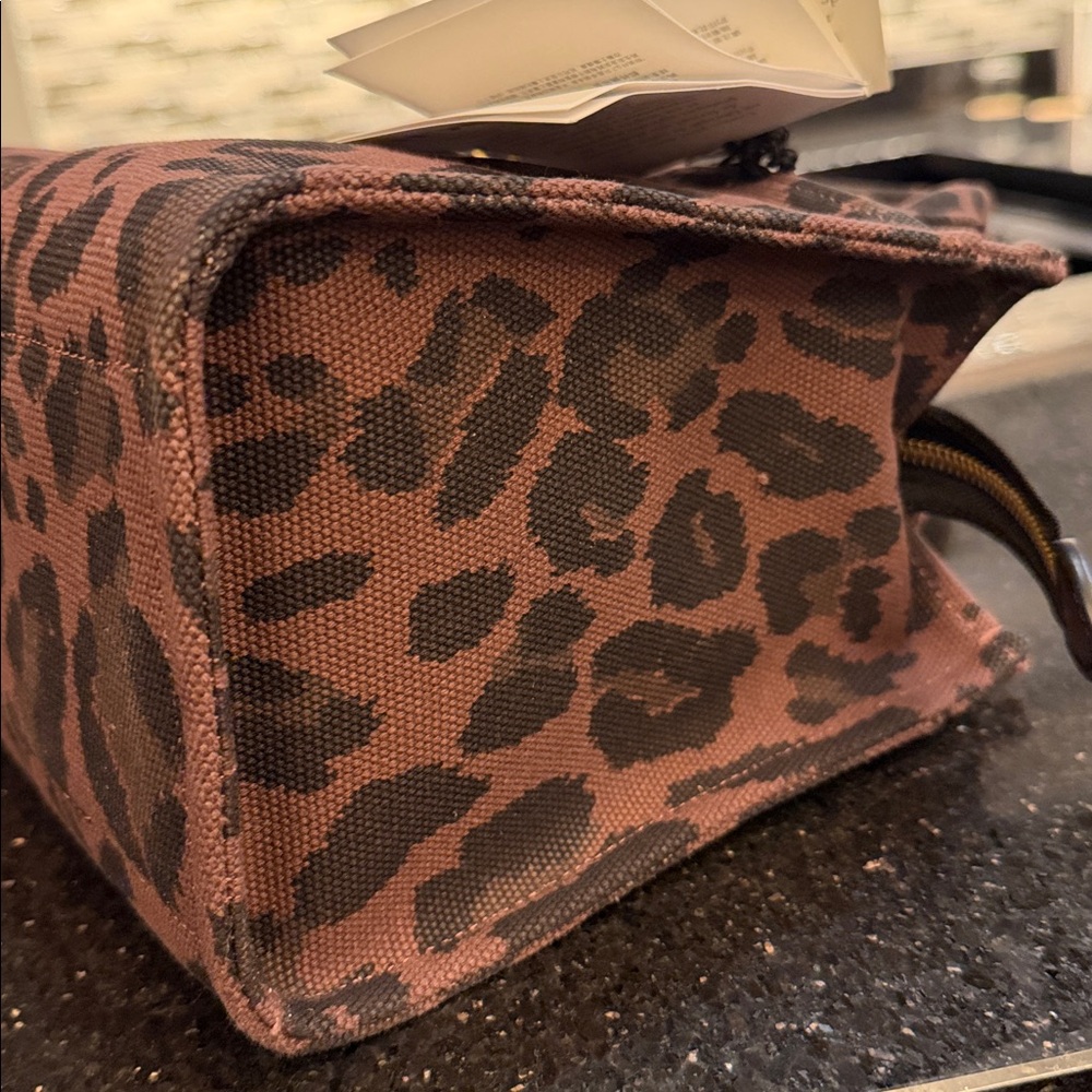 COACH Cargo Tote 26 - Picture 11 of 11